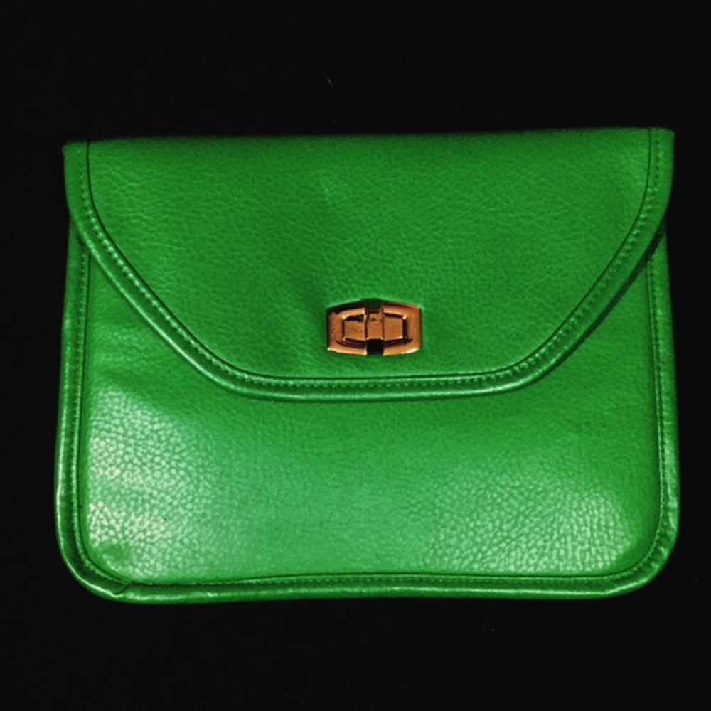 Green Envelope purse perfect for an evening out